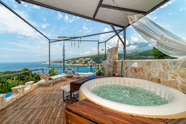 Cost of Spa Deck Construction in Oceanside